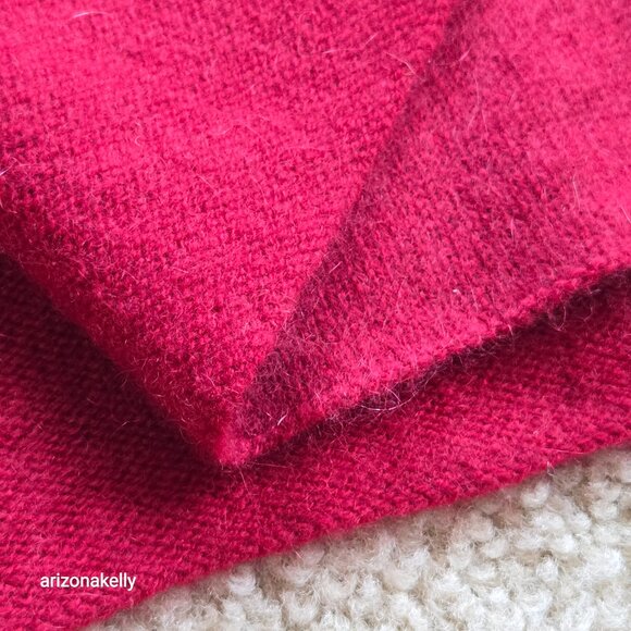 Knit Cashmere Scarf/Wrap Red - Picture 12 of 15